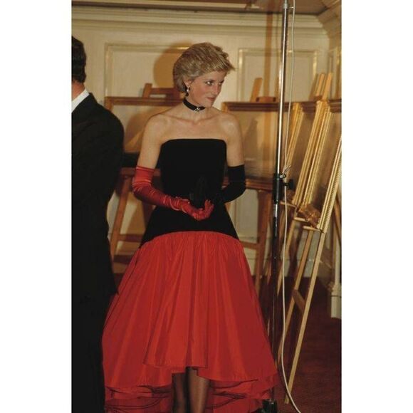 ZARA PRINCESS DIANA INSPIRED RHINESTONE FLARED HEM LONG CONTRAST DRESS BLACK FUC - Picture 8 of 14